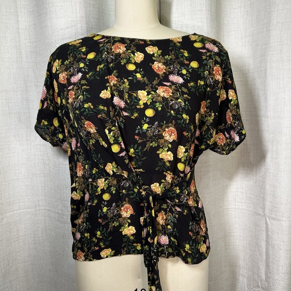 Banana Republic Tops - Blouse‎ Size Small Banana Republic Tie Front Floral Rayon Black Dark Cottagecore